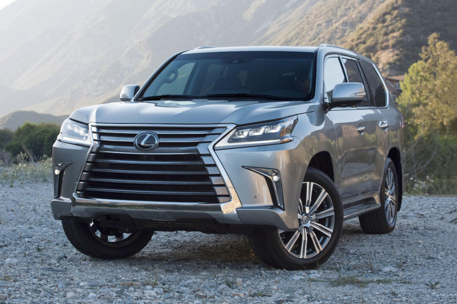 Lexus lx 600 vip