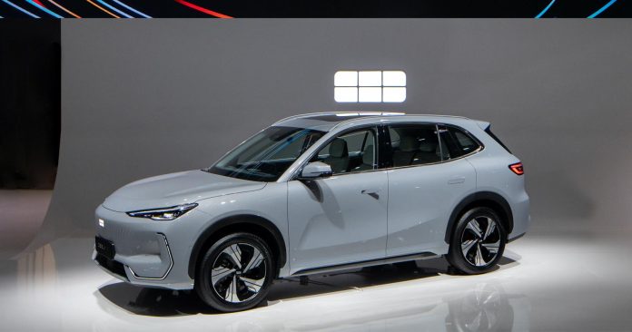 RE-thumbnail-geely